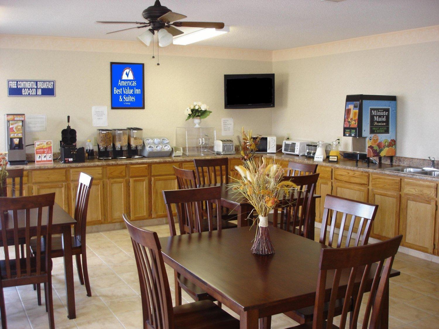 Americas Best Value Inn & Suites Macon Ristorante foto