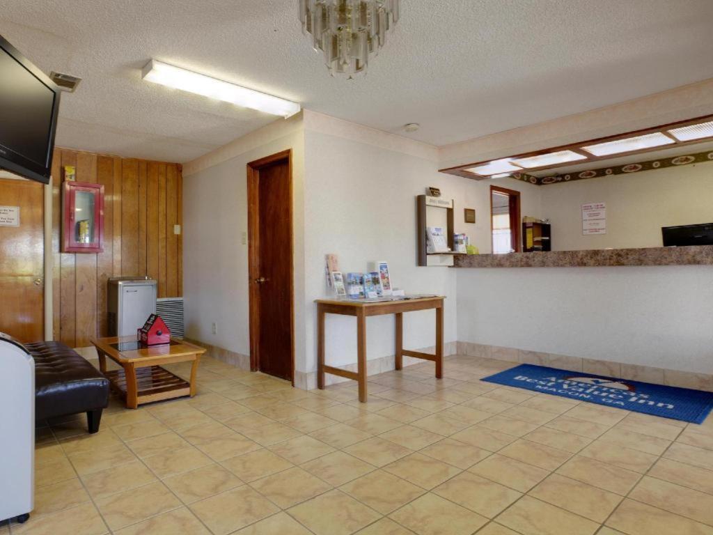 Americas Best Value Inn & Suites Macon Esterno foto